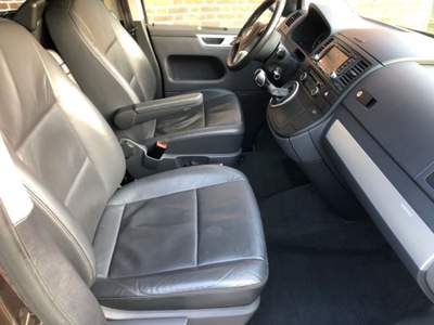 Volkswagen Multivan 2.0 BiTDI 180CV 4 Motion Highline Marrone usata Castelnuovo Rangone