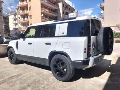 Land Rover Defender 110 2.0 Si4 PHEV 404 CV AWD Auto X-Dynamic HSE Bianco usata Cassino