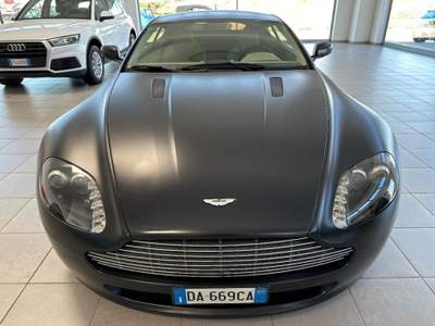 Aston Martin V8 Vantage Vantage Coupé Grigio usata Gemona del Friuli