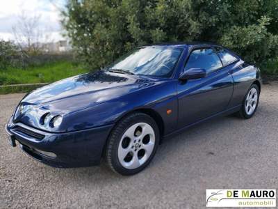 Alfa Romeo Alfetta GT/GTV 1.8i 16V Twin Spark cat Blu/Azzurro usata Sava