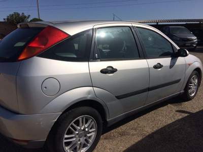 Ford Focus  Grigio usata Ragusa