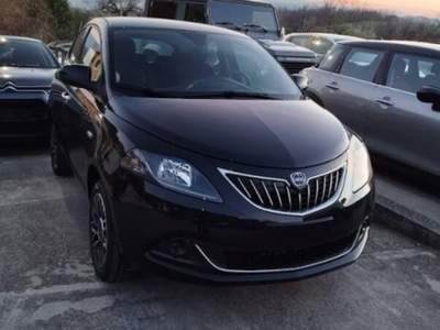 Lancia Ypsilon 1.0 firefly hybrid Gold s&s 70cv 5p.ti Nero usata Gioia Sannitica