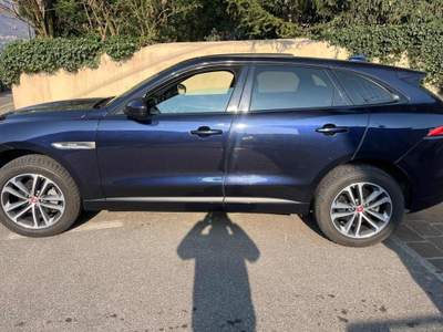 Jaguar F-Pace 2.0 D 180 CV AWD aut. Pure Blu/Azzurro usata Capriolo