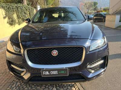Jaguar F-Pace 2.0 D 180 CV AWD aut. Pure Blu/Azzurro usata Capriolo