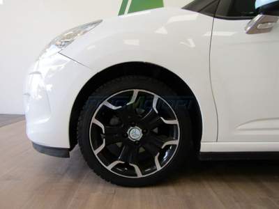 DS Automobiles DS 3 1.4 VTi 95 Chic Bianco usata Fino Mornasco