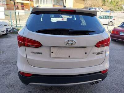 Hyundai Santa Fe 2.2 CRDi 4WD A/T Style Bianco usata Urbino