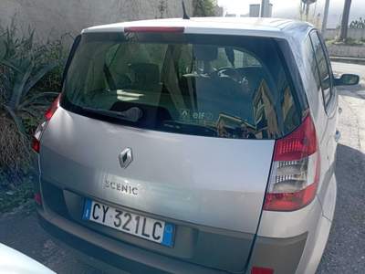 Renault Scénic in ottime condizioni di meccanica e carrozzeria Argento usata GRUGLIASCO