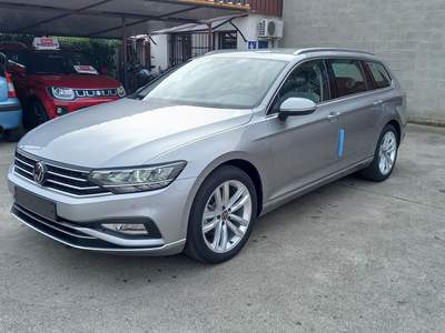 Volkswagen Passat 150 CV BUSINESS Argento usata Cinisello Balsamo
