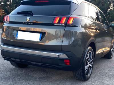 Peugeot 3008 auto da vetrina Grigio usata Serradifalco