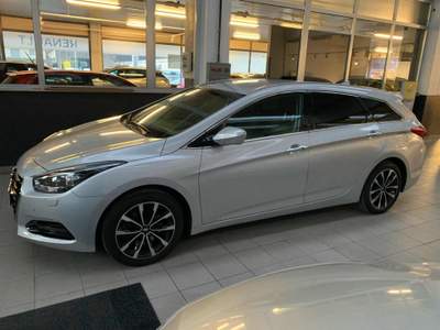 Hyundai i40 Wagon 1.7 CRDi 141 CV 7DCT Business Argento usata Tolmezzo