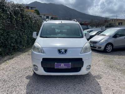 Peugeot Partner Tepee Mix 1.6 8V HDi 92 5 POSTI  AUTOCARRO N1 Bianco usata Somma Vesuviana