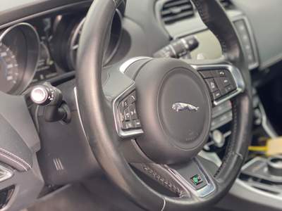 Jaguar XE auto da vetrina Grigio usata Serradifalco