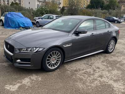 Jaguar XE auto da vetrina Grigio usata Serradifalco