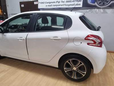Peugeot 208 tony cars propone peugeot 208 in perfette condizioni Bianco usata Cerignola