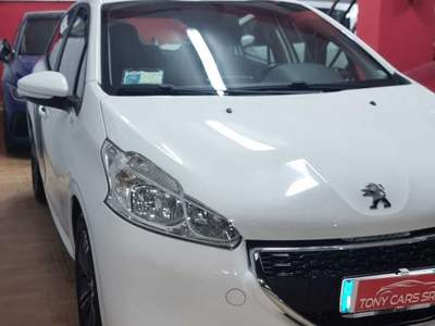Peugeot 208 tony cars propone peugeot 208 in perfette condizioni Bianco usata Cerignola
