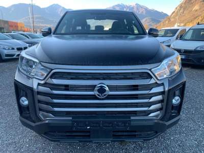 SsangYong Rexton Sports 2.2 4wd double cab work XL Nero usata Tolmezzo