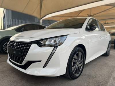 Peugeot 208 BlueHDi 100 Stop&Start 5 porte Active Bianco usata Marigliano