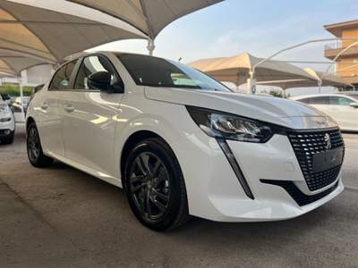 Peugeot 208 BlueHDi 100 Stop&Start 5 porte Active Bianco usata Marigliano