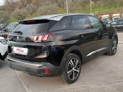 Peugeot 3008 1.5 bluehdi Access s&s 130cv Nero usata Gioia Sannitica
