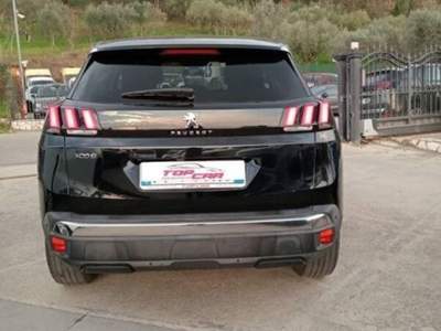 Peugeot 3008 1.5 bluehdi Access s&s 130cv Nero usata Gioia Sannitica