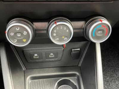 Dacia Duster 1.0 TCe GPL 4x2 Comfort Bianco usata Castelnuovo Rangone