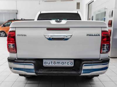 Toyota Hilux 2.4 D-4D 4WD 4 porte Double Cab Comfort Bianco usata Silea