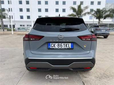 Nissan Qashqai 1.3 mhev N Connecta 2wd 140cv Grigio usata Taranto
