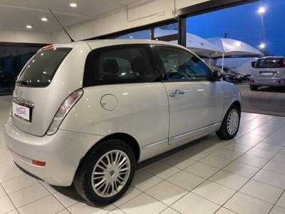 Lancia Ypsilon 1.3 mjt 16v MomoDesign (sport) dpf Argento usata Alessandria