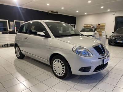 Lancia Ypsilon 1.3 mjt 16v MomoDesign (sport) dpf Argento usata Alessandria