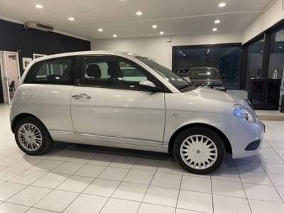 Lancia Ypsilon 1.3 mjt 16v MomoDesign (sport) dpf Argento usata Alessandria