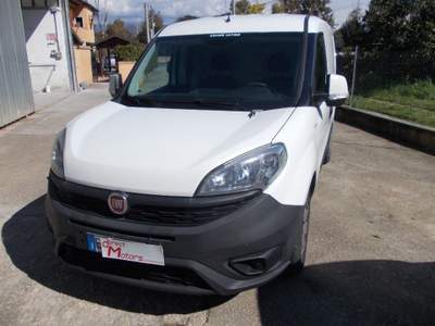 Fiat Doblò Doblò 1.4 T-Jet Natural Power PL-TN Cargo Maxi Lam Bianco usata Pomezia