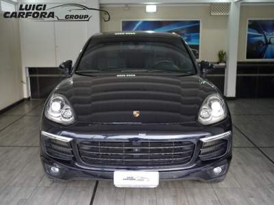 Porsche Cayenne 3.0 Diesel Platinum Edition Nero usata Paolisi