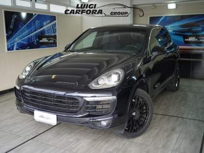 Porsche Cayenne 3.0 Diesel Platinum Edition Nero usata Paolisi