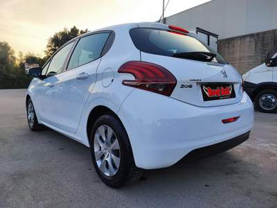 Peugeot 208 OTTIMO STATO Bianco usata CAIVANO