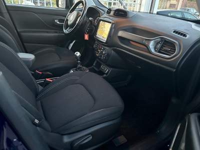 Jeep Renegade unico proprietario Blu/Azzurro usata Canosa di Puglia