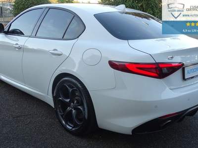 Alfa Romeo Giulia 2.0 Turbo 280 CV AT8 AWD Q4 Veloce Bianco usata Roma