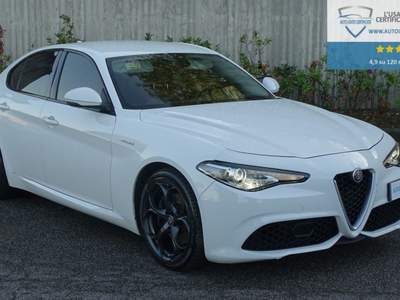 Alfa Romeo Giulia 2.0 Turbo 280 CV AT8 AWD Q4 Veloce Bianco usata Roma