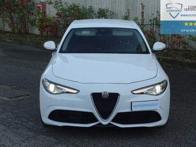 Alfa Romeo Giulia 2.0 Turbo 280 CV AT8 AWD Q4 Veloce Bianco usata Roma
