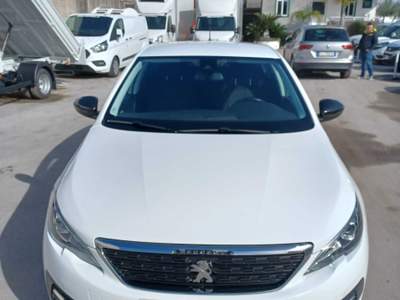 Peugeot 308 ACTIVE BUSINESS Bianco usata CAIVANO