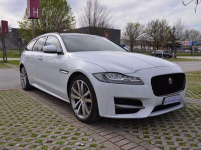 Jaguar XF Sportbrake 2.0 D AWD 180 CV aut. R-Sport Gar.48 m. Bianco usata Sant'Angelo in Pontano