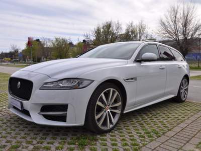 Jaguar XF Sportbrake 2.0 D AWD 180 CV aut. R-Sport Gar.48 m. Bianco usata Sant'Angelo in Pontano