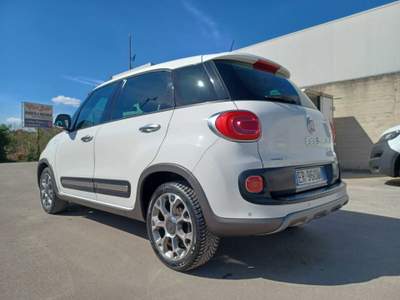 Fiat 500L TREKKING CAMBIO AUTOMATICO Bianco usata CAIVANO