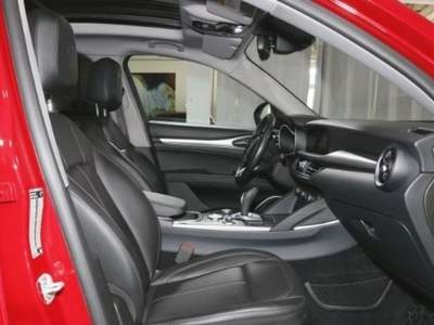 Alfa Romeo Stelvio 2.0 Turbo 200 CV AT8 Q4 Sprint TETTO Rosso usata Roma