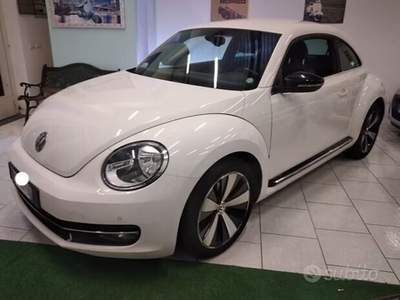 Volkswagen Maggiolino Volkswagen Maggiolino 1.4 TSI Bianco usata ACI SANT'ANTONIO