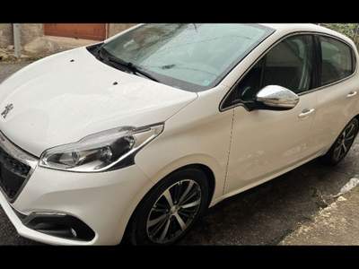 Peugeot 208 Peugeot 208 Bianco usata Cittanova