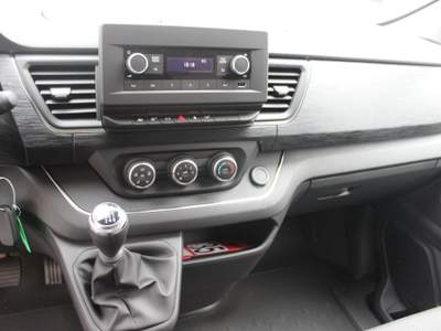 Nissan NV300 2.0 dCi 150CV Acenta Bus Bianco usata Castelnuovo Rangone