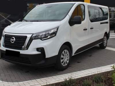 Nissan NV300 2.0 dCi 150CV Acenta Bus Bianco usata Castelnuovo Rangone