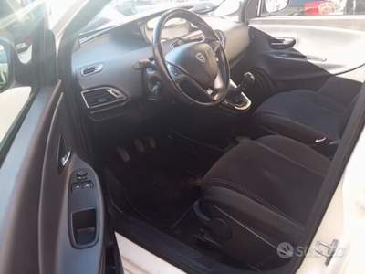 Lancia Ypsilon LANCIA YPSILON 1.3 MJT Bianco usata ACI SANT'ANTONIO