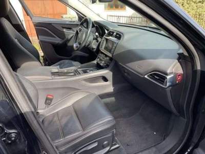 Jaguar F-Pace 2.0 D 180 CV aut. Portfolio usata Lucca