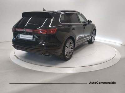 Volkswagen Touareg 3.0 V6 TSI eHybrid Elegance Nero usata Bologna